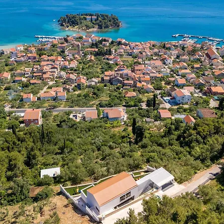 Lovely In With Sauna * بريكو