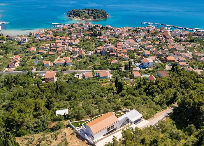 Lovely In With Sauna * بريكو