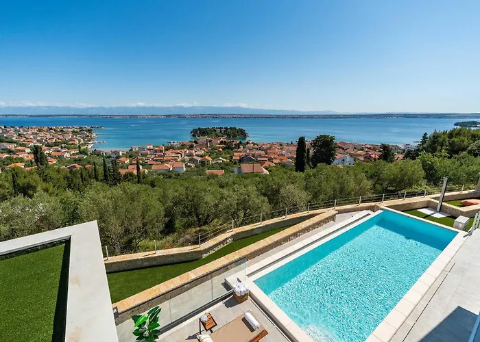 Holiday home Lovely In With Sauna Preko