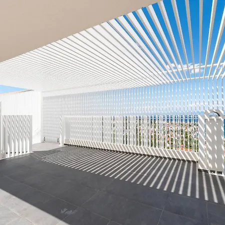 Dom wakacyjny Lovely In With Sauna