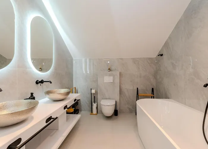 Lovely In With Sauna