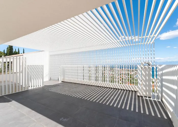 Дом отдыха Lovely In With Sauna